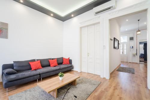 Real Apartments Zichy - image 6