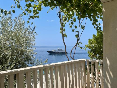 Apartment with Sea View image 10