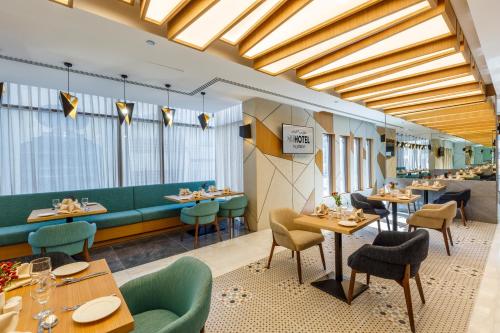 Restaurant, S19 Hotel Al Jaddaf in Al Jaddaf