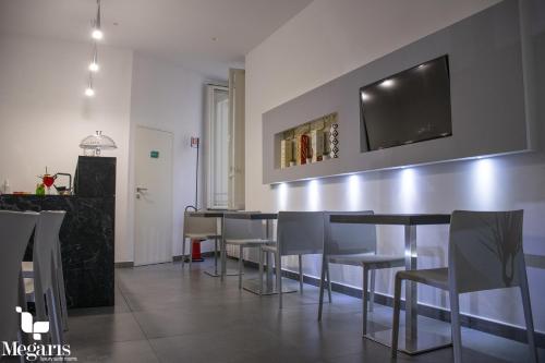 Megaris Luxury Suite Rooms 4