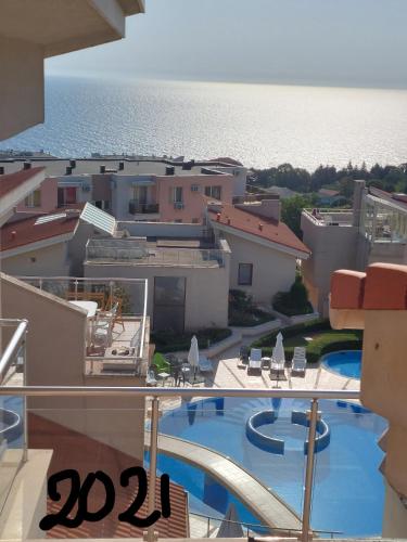 陽台/露台, Fantastic Sea View Sun village Byala in 比亞拉