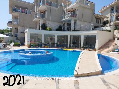 泳池, Fantastic Sea View Sun village Byala in 比亞拉