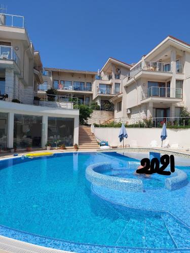 泳池, Fantastic Sea View Sun village Byala in 比亞拉