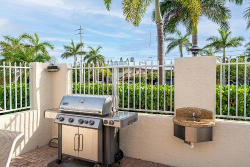 Bay to Beach C1 by Coastal Vacation Properties - image 8