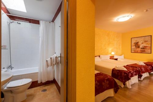 aburrido referir Fruncir el ceño Hostal Restaurante Puerta del Alcázar en Ávila, España - 3000 opiniones, precios | Planet of Hotels aburrido referir Fruncir el ceño Hostal Restaurante Puerta del Alcázar en Ávila, España - 3000 opiniones, precios | Planet of Hotels