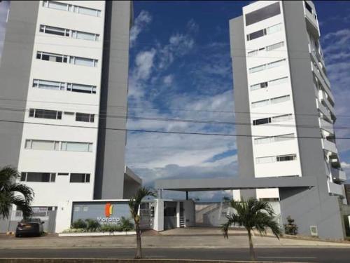 LUJOSO APARTAMENTO ENTERO - AIRE ACONDICIONADO Y AGUA CALiENTE
