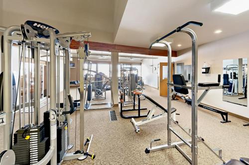 Exceptional Vacation Home in Fraser condo - image 3