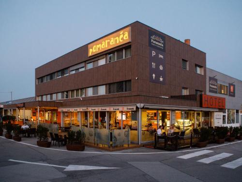 Hotel Pomaranča - image 14