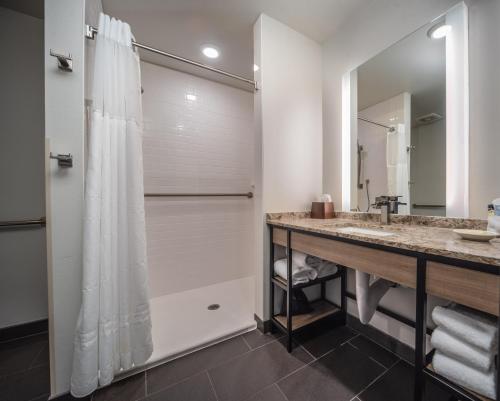 Hotel Windrow - image 11