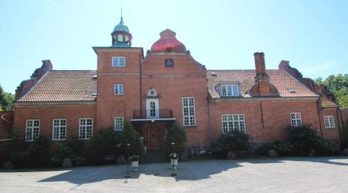 Sauntehus Castle Hotel - image 6