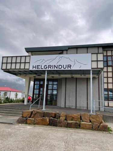 Helgrindur Guesthouse