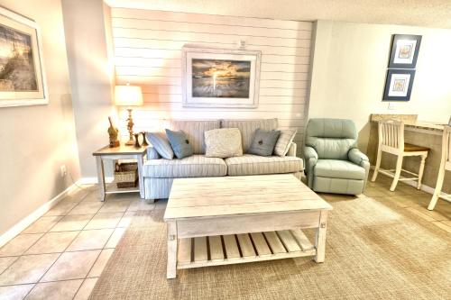 Tradewinds Unit 408 - image 4