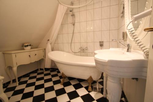 Sauntehus Castle Hotel - image 14