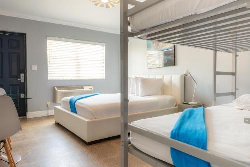 Hollywood Beach Suites and Hotel image 45