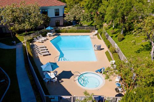 Swimming pool, Best Western Valencia/Six Flags Inn & Suites in Santa Clarita (CA)