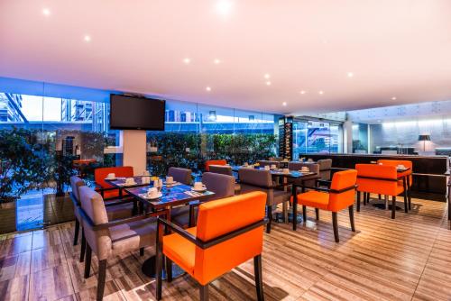 مطعم, Bogota 100 Design Hotel By Sarasti in منطقة السفارات