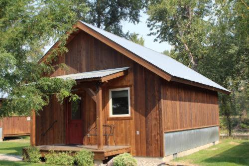 One Bedroom River Front Cabin