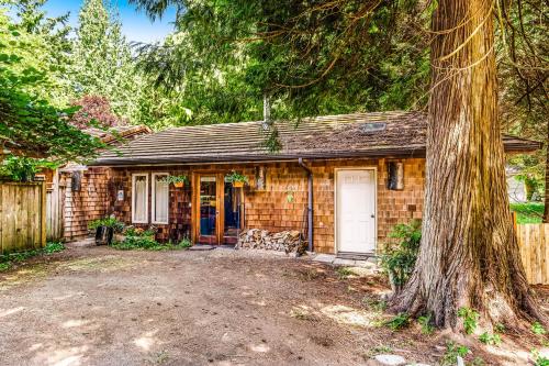 . Turtle Lodge