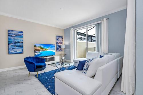 Brand New Storey Lake Resort With Water Slides townhouse - image 4