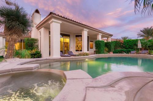 Fowler by AvantStay LIC-065889 - main image