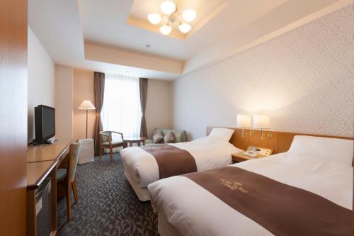 Superior Twin Room with Shiroi-Koibito sweets ticket Included - Non-Smoking