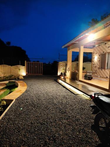 K Villa - cheerful 3 BHK colonial villa with garden
