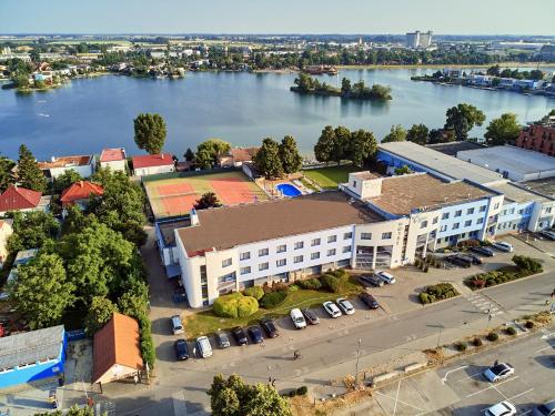 Hotel Senec Lake & Aqua Resort - image 4