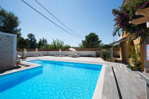  KORMORANOS BEACH in Korfu-Stadt