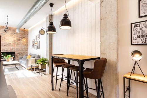 Létesítmények, Huelin Suites in Carretera de Cadiz
