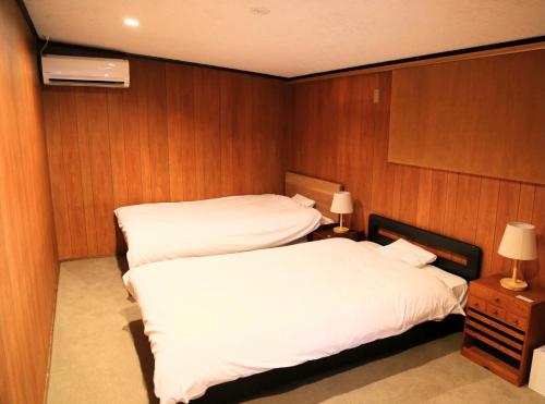 Economy Twin Room