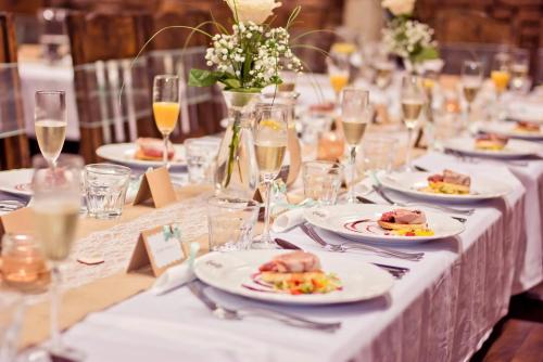 Ресторан, Penzion Dašické sklepy (Penzion Dasicke sklepy) in Світави