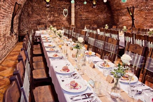 Ресторан, Penzion Dašické sklepy (Penzion Dasicke sklepy) in Світави