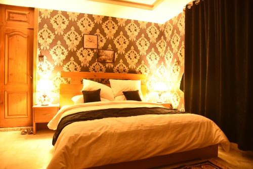 Room in Guest room - Tashreefaat Guest House - in the Heart of Islamabad