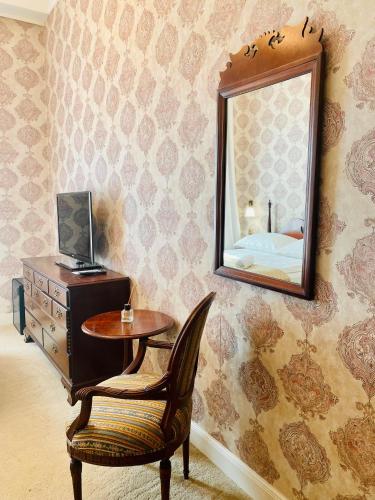 OPERA16 Guestrooms - image 10