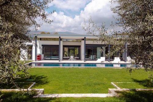 VILLA CONTEMPORAINE SECURISEE AVEC PISCINE MS gîte à louer Mouans-Sartoux