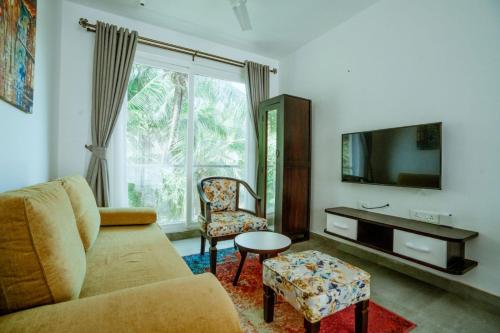 Deluxe Suite image 10