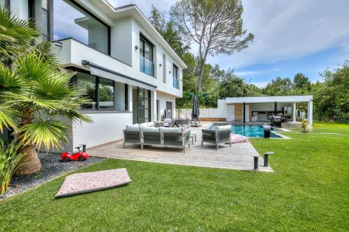 Beautiful contemporary villa in Mouans Sartoux gîte à louer Mouans-Sartoux