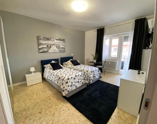 YTHA HOUSSE ROMA CENTRO