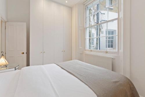 JOIVY Elegant flat in Bayswater, West London, Лондон (фото 3)