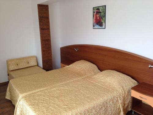 Family Hotel Hit – Kiten, WY
