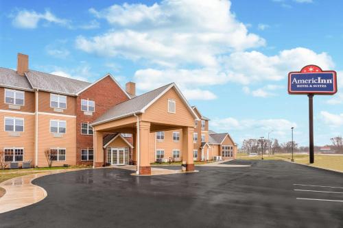 AmericInn by Wyndham Fulton Clinton in Fulton, USA