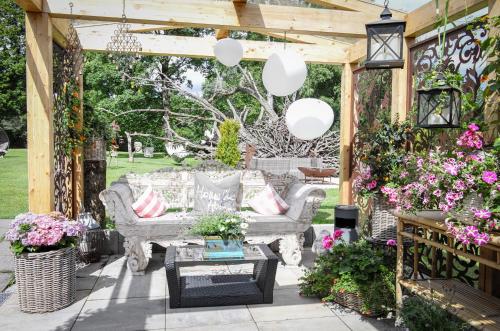 Bejárat, Adolphine Garden in Rottach-Egern