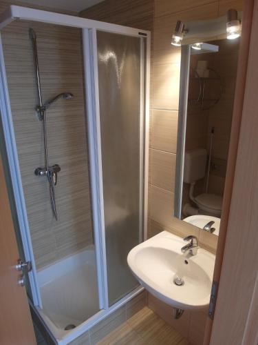 Tip-Top Apartmenthouse - image 6