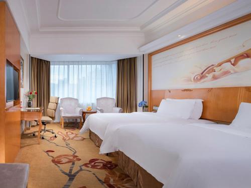 Vienna International Hotel Zhuhai Qinlv Middle Road Haibin Zhuhai