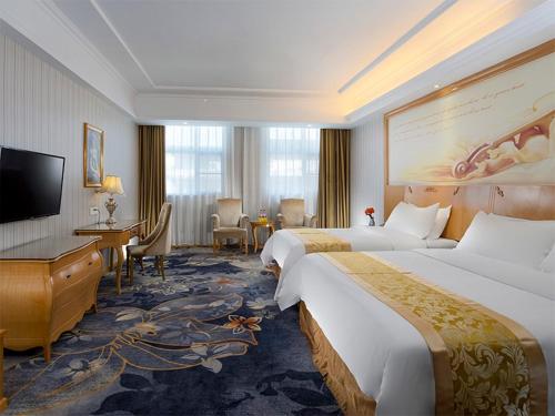 . Vienna Hotel Meizhou Jiangnan