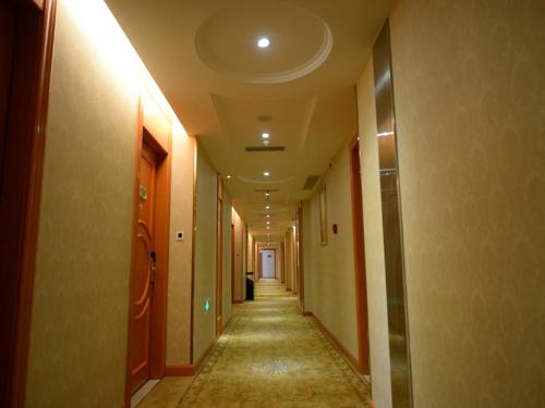 Vienna Hotel Shanghai Yangpu Wujiaochang, Shanghai