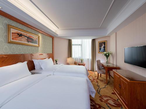 Vienna Hotel Mix City – Shenzhen, IA