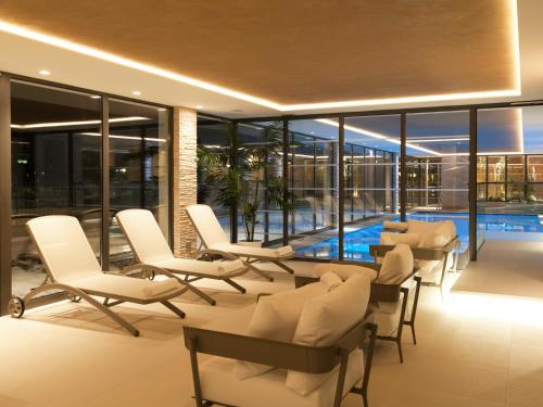 Swimmingpool, Hotel Europeo Alpine Charme & Wellness in Pinzolo