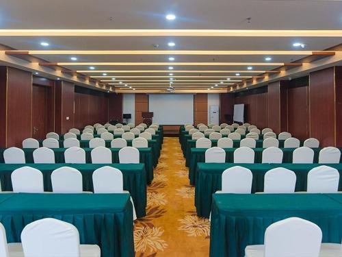 Vienna Hotel Shandong Qingdao Chengyang - image 3