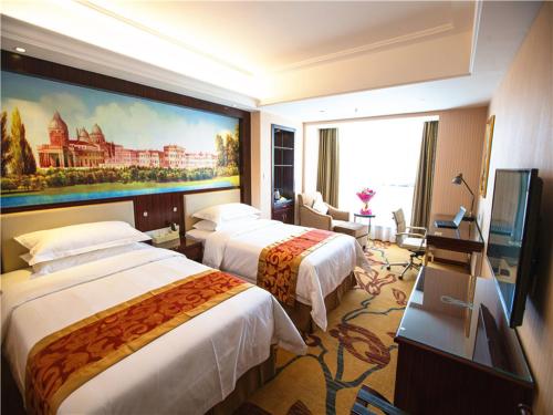 . Vienna Hotel Zhumadian Huayuan Xuefu